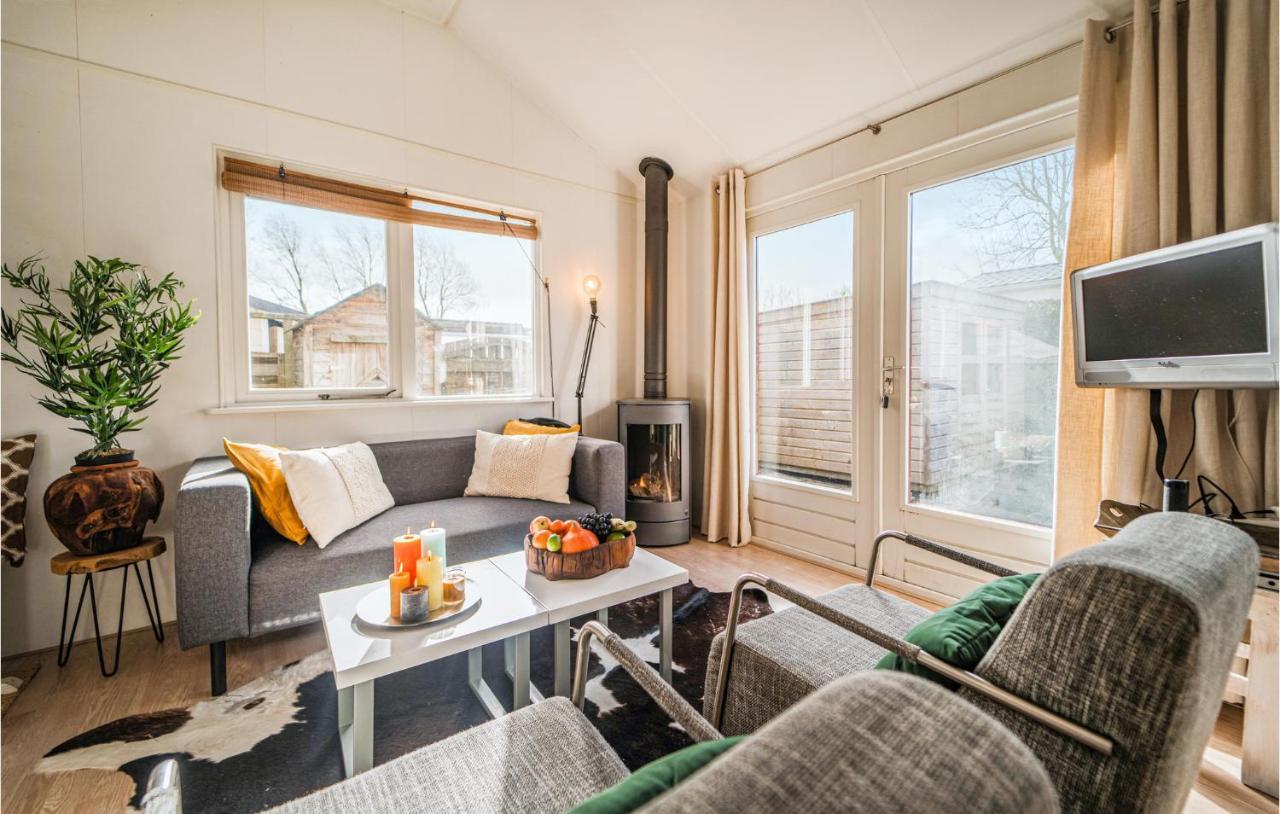 3 Bedroom Pet Friendly Home In Tzummarum Екстер'єр фото
